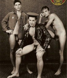 Russian guys in uniform 5b6ab782e8a4a.jpg