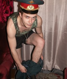 the boys wear a uniform 5b6abaf42b633.jpg
