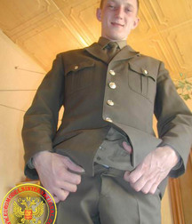 Soldiers visiting 5b6abb922c34c.jpg