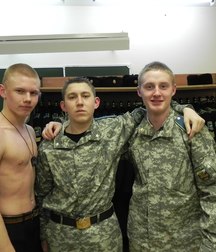 Boys in uniform 5b6bc41408734.jpg