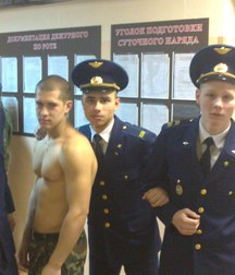 Boys in uniform 5b6bc42ae871a.jpg
