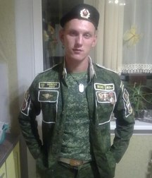 Boys in uniform 5b6bc43aace3c.jpg