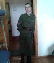 Boys in uniform 5b6bc496527c9.jpg