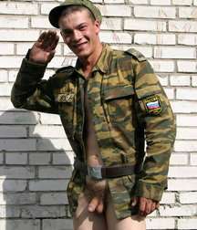 Real russian soldier 5b75301e44e86.jpg
