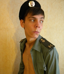 Russian guy. 5b7bc6b85addd.jpg