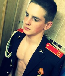 Russian guy. 5b7bc6c4c2679.jpg