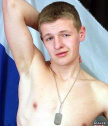 Russian guy. 5b7bc7024649e.jpg