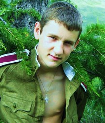 Russian guy. 5b7bc726d8372.jpg