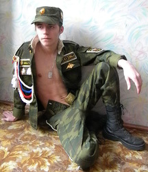 Russian soldier Kostya 5b9626083bdc5.jpg
