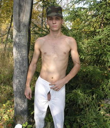 Anton - army boy 5b976065ec639.jpg