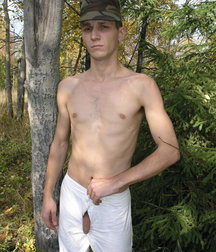 Anton - army boy 5b97606780383.jpg