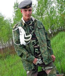 Real russian soldier 5b97634cb58a1.jpg