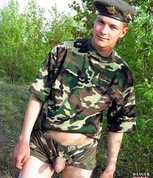 Real russian soldier 5b976376b41fc.jpg