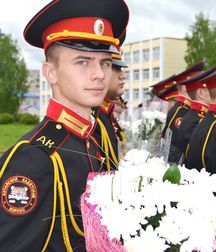 Russian cadets 5bb3219bbb989.jpg