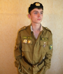 Artyom 5bd011c6c443f.jpg
