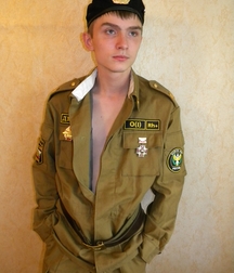 Artyom 5bd012558a95c.jpg
