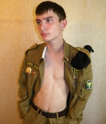 Artyom 5bd012a477acd.jpg