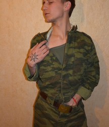 Vanya Military Stile 5bd22063e674c.jpg