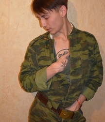 Vanya Military Stile 5bd2206799769.jpg