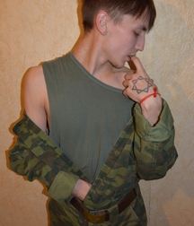 Vanya Military Stile 5bd2206d25c59.jpg
