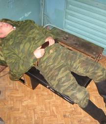 Sleeping Russian Soldiers 5c1e725d0640a.jpg