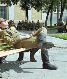 Sleeping Russian Soldiers 5c1e7264b4375.jpg