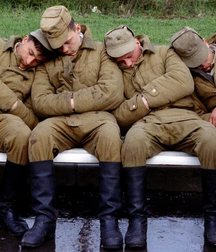 Sleeping Russian Soldiers 5c1e72765b046.jpg