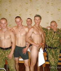 Russian soldiers  5c25203aeeba8.jpg