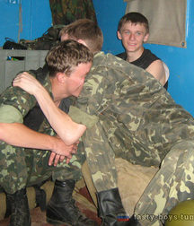 Russian soldiers  5c2520dd81af2.jpg