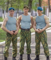 Russian soldiers  5c2523802c7e6.jpg