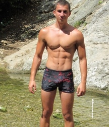 Russian guys want... 5c4618829c059.jpg