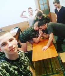 from Russia with love 5c9786593a94e.jpg