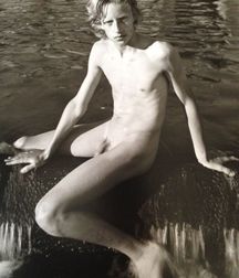 hottest boys nude 5b2fd9b3a9e88.jpg