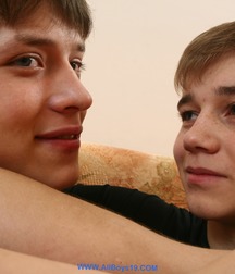 Aaron and Anton 5b181d5281cd1.jpg