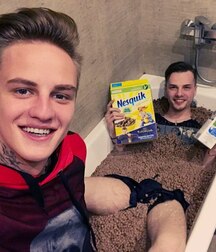 face twink gay tube cute 5fb2cb368bc40.jpg