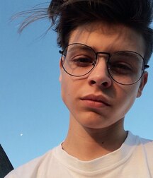 face teen gay tube 5fb2cfac7b176.jpg