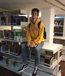  Twinks adorable gay tube  5fb2e5075bf16.jpg