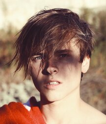  Twinks adorable gay tube  5fb2e5e863a43.jpg