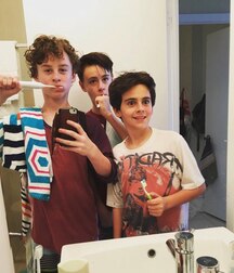  Twinks adorable gay tube  5fb2e6297e437.jpg