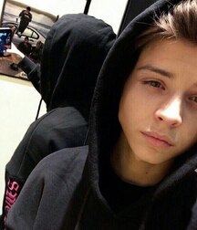 Twinks 5fb47fb9bcb9b.jpg