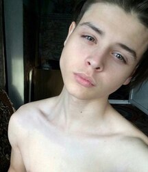Twinks 5fb4801e6db00.jpg