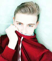Twinks 5fb48287106c2.jpg