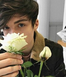 Twinks 5fb4829e6e7b5.jpg