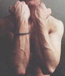 Twinks 5fb482e83fc41.jpg