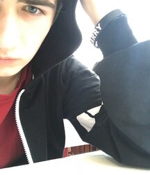 Twinks 5fb4830395aae.jpg