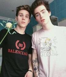 Twinks cute top mix gay tube 5fbbc0aa7543c.jpg