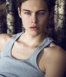 Pretty Boys 5b1f36bd0217e.jpg