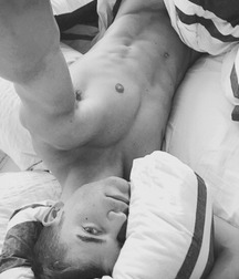 Pretty Boys 5b1f36c143d4d.jpg