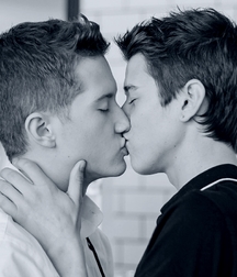 Cute Couples 5b1fce0b3522f.jpg