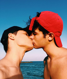 Cute Couples 5b1fcef710a12.jpg